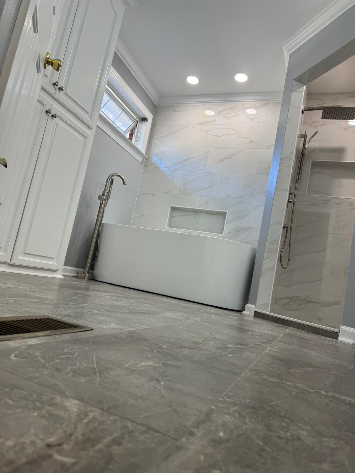 Evanthi Remodeling LLC Team